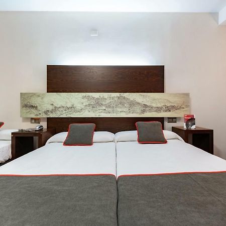 Oyo Hotel Francabel Куенка Екстериор снимка