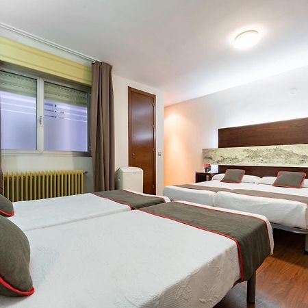 Oyo Hotel Francabel Куенка Екстериор снимка