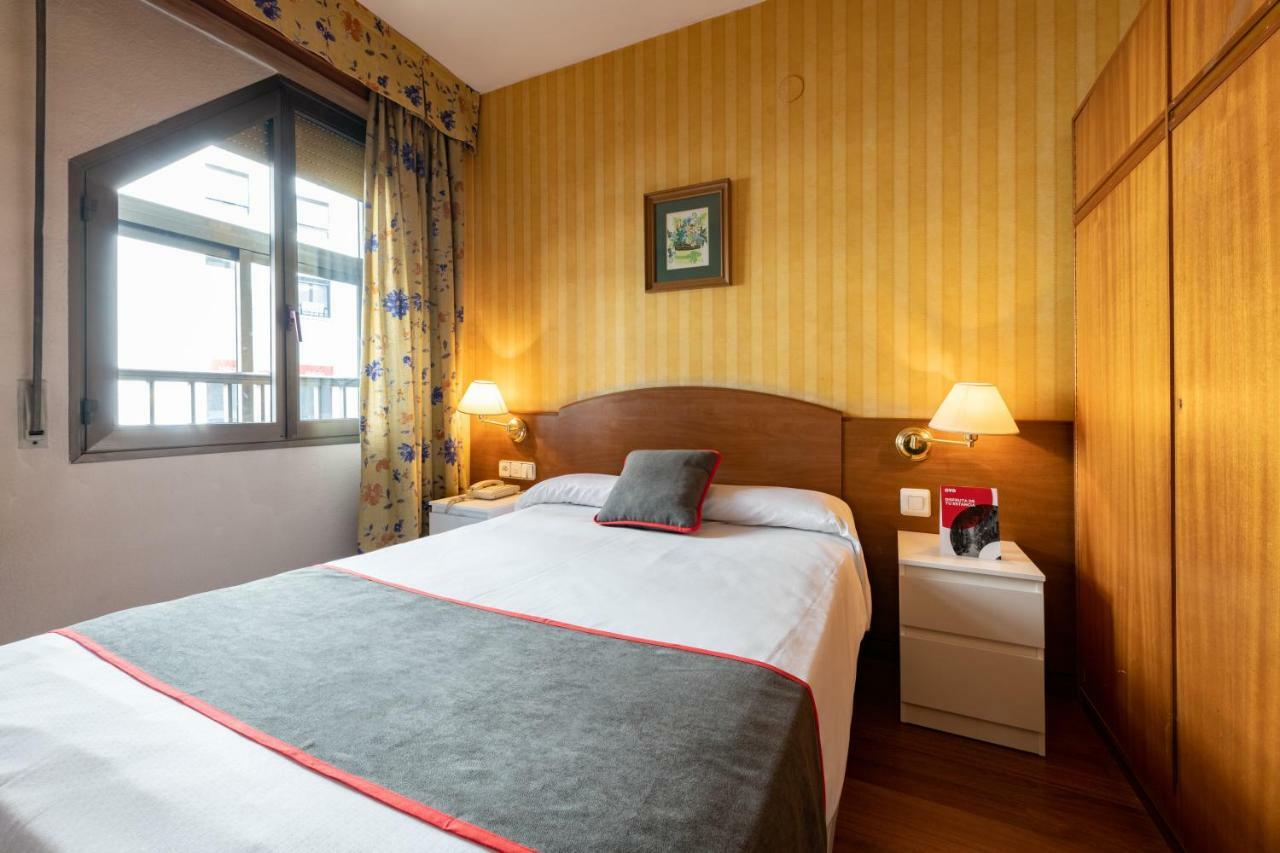 Oyo Hotel Francabel Куенка Екстериор снимка