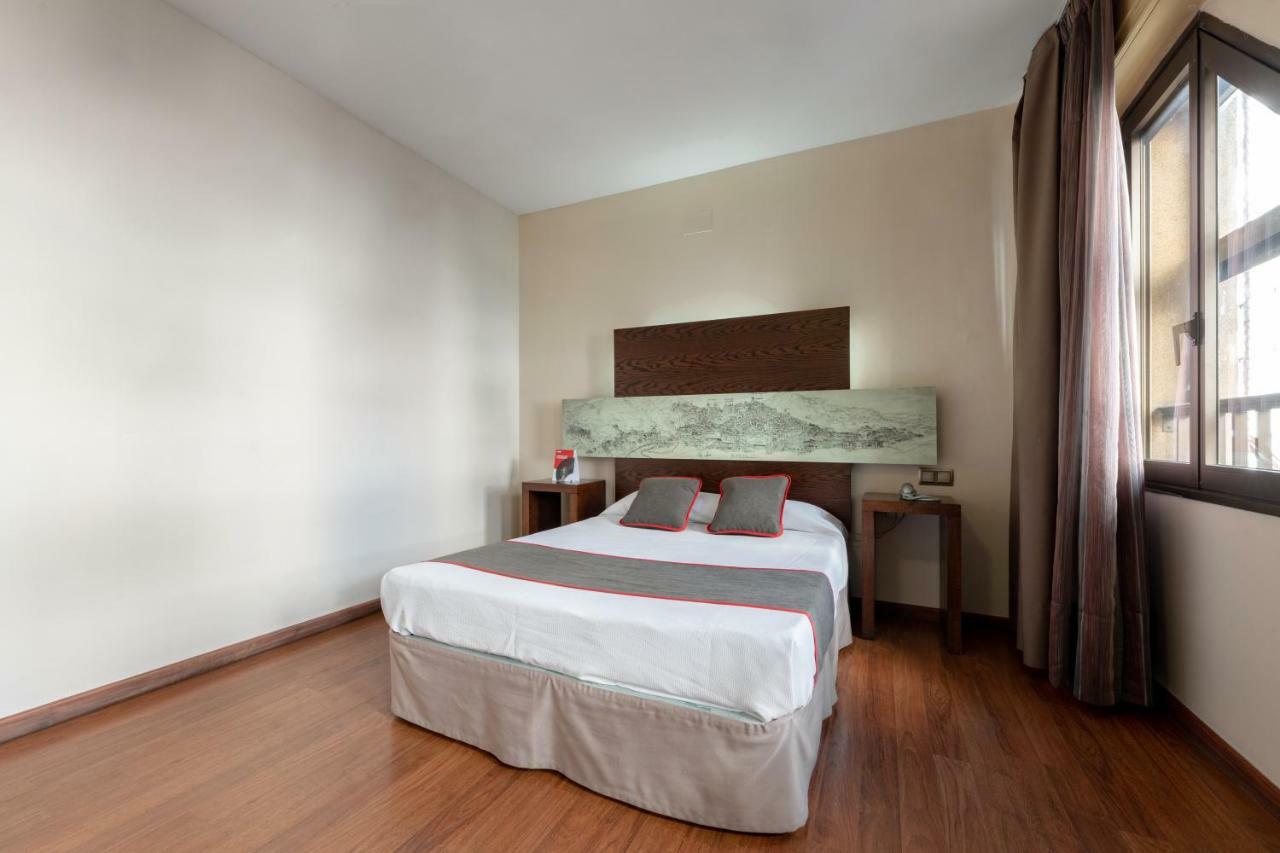 Oyo Hotel Francabel Куенка Екстериор снимка
