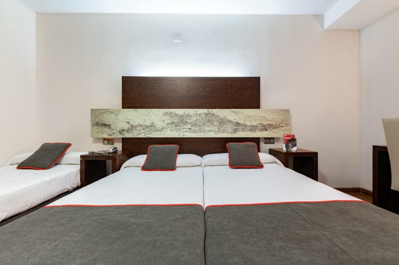 Oyo Hotel Francabel Куенка Екстериор снимка