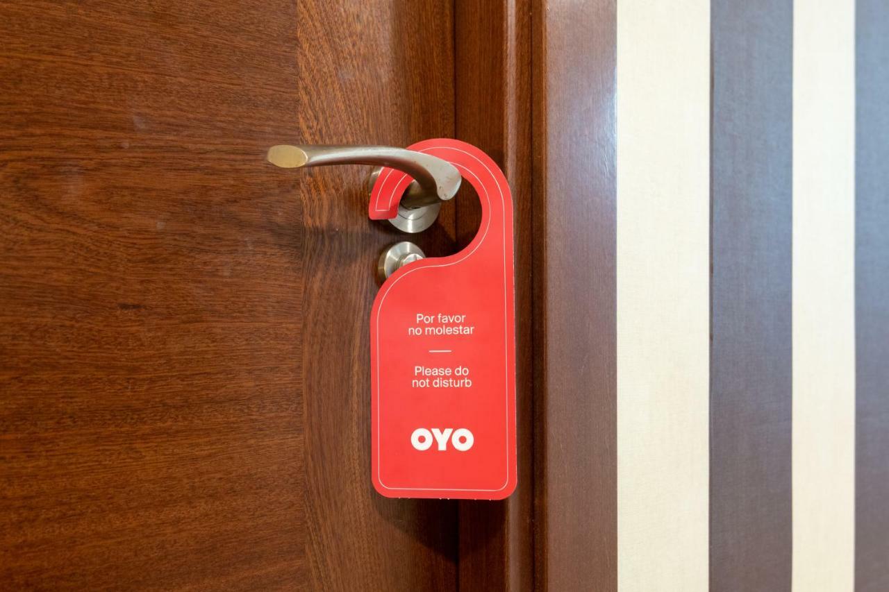 Oyo Hotel Francabel Куенка Екстериор снимка