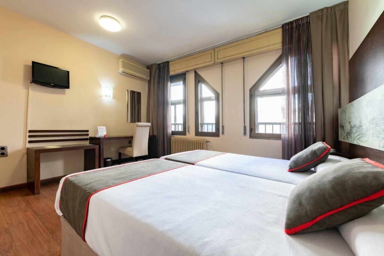 Oyo Hotel Francabel Куенка Екстериор снимка