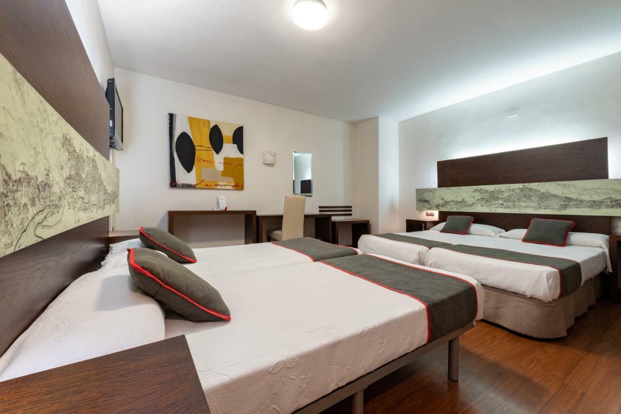 Oyo Hotel Francabel Куенка Екстериор снимка