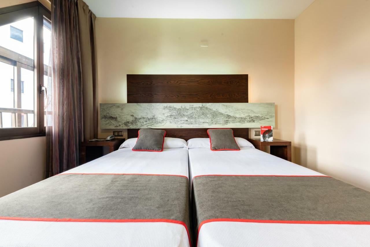 Oyo Hotel Francabel Куенка Екстериор снимка